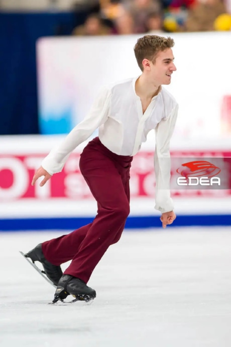 Ice Gallery Skates U.S.